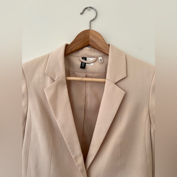H&M Cropped Cream Blazer (Size 2) - Picture 4 of 6